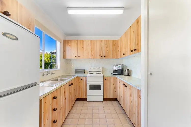 Second view of Homely house listing, 4 Curzon Avenue, Bateau Bay NSW 2261