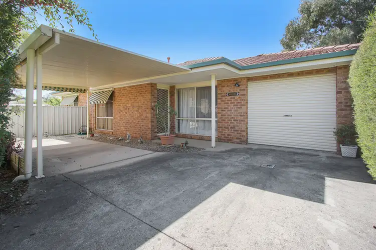 2/44 Kingfisher Drive, West Wodonga VIC 3690