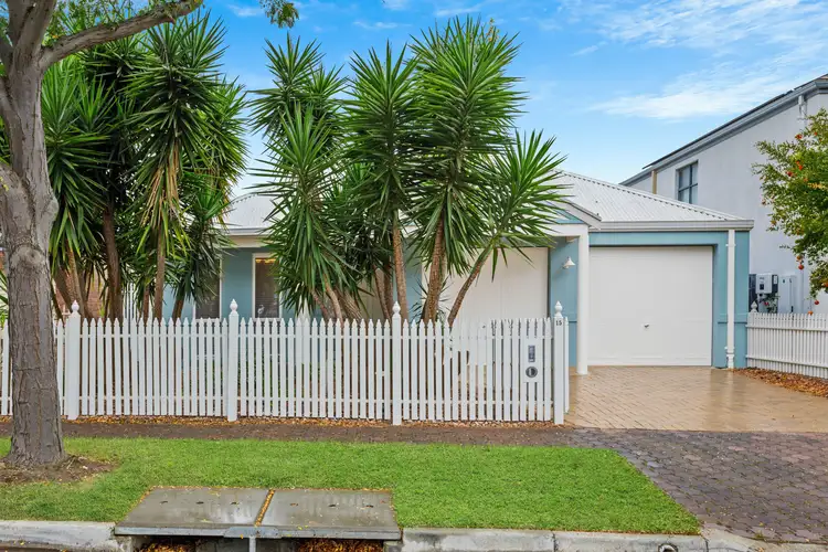 15 Wickham Crescent, Oakden SA 5086