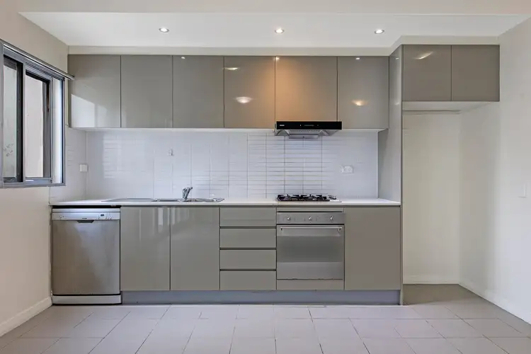 Fourth view of Homely unit listing, 703/110 Queens Road, Hurstville NSW 2220