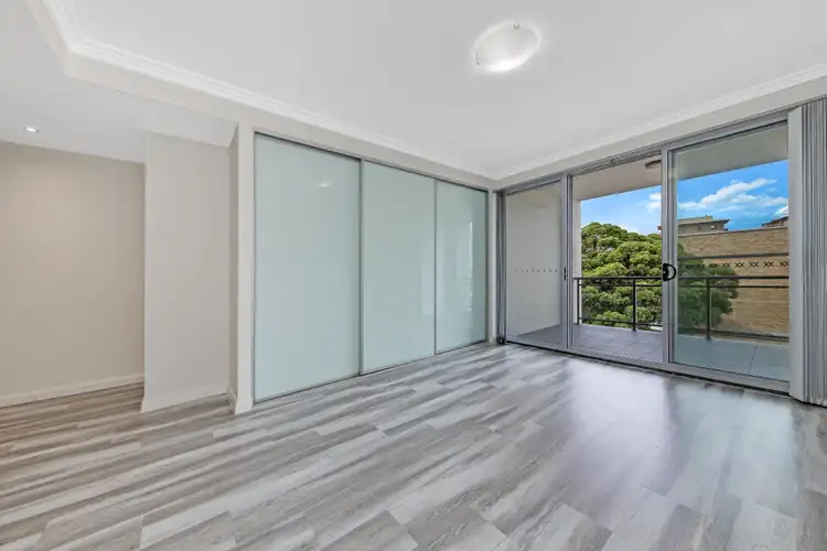 Fifth view of Homely unit listing, 703/110 Queens Road, Hurstville NSW 2220