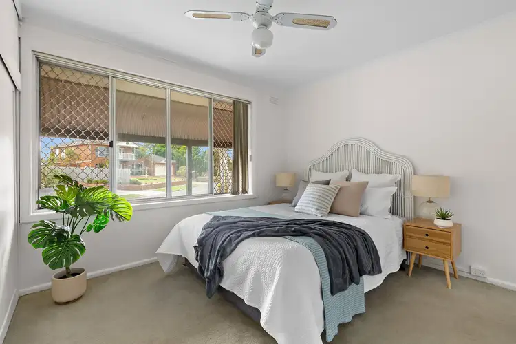 Fifth view of Homely house listing, 10 Attunga Crescent, Seaford VIC 3198