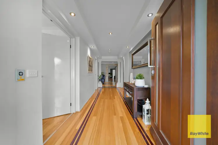Third view of Homely house listing, 5 Lynbridge Crescent, Tarneit VIC 3029