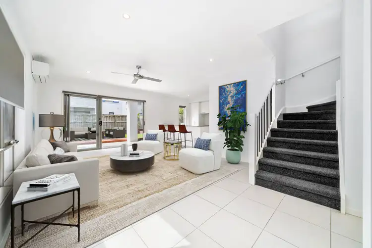 128 Spinnaker Boulevard, Newport QLD 4020