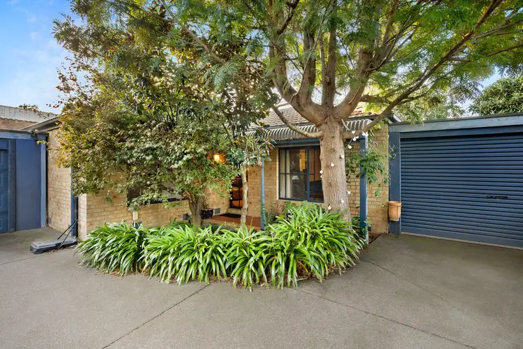 2/1043 North Road, Hughesdale VIC 3166