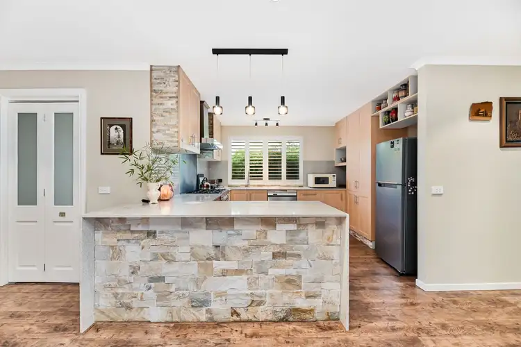 Fifth view of Homely house listing, 2 Nestle Retreat, Berwick VIC 3806