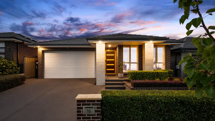 10 McEvoy Street, Oran Park NSW 2570