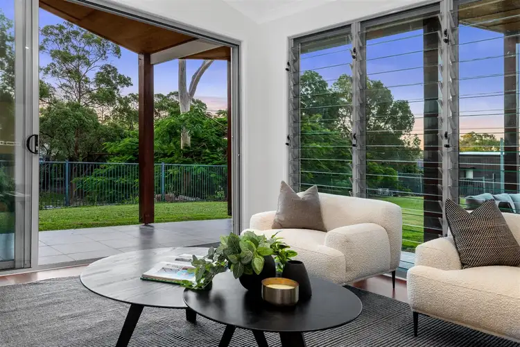 76 Pangeza Street, Stafford Heights QLD 4053