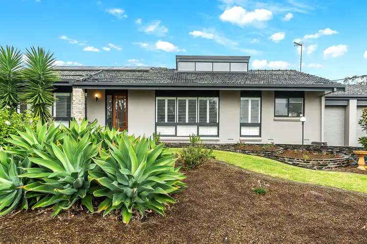 39 St Georges Terrace, Bellevue Heights SA 5050