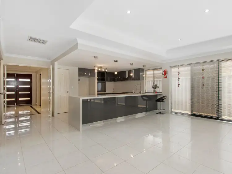 Sixth view of Homely house listing, 10 Kennedia Circuit, Baldivis WA 6171