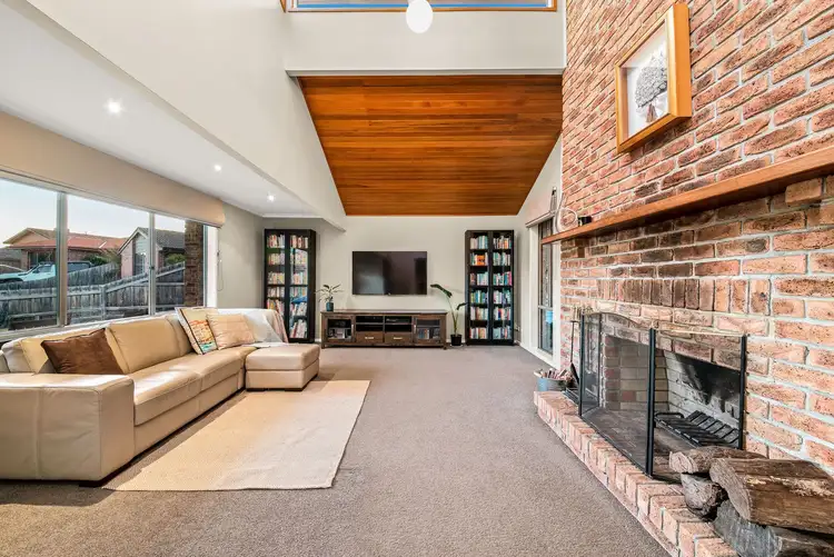 Third view of Homely house listing, 5 Cottonwood Court, Narre Warren VIC 3805