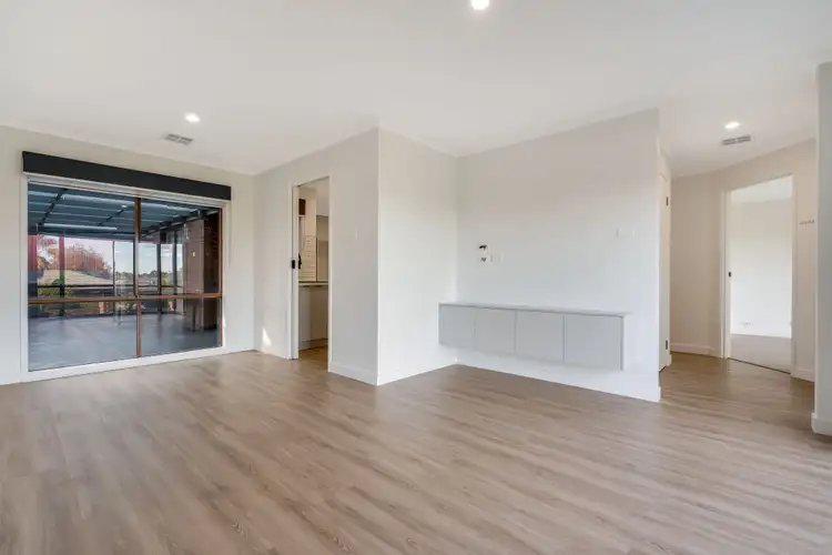 Fifth view of Homely house listing, 24 Banksia Place, Meadow Heights VIC 3048
