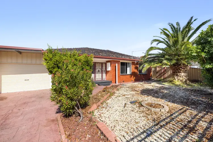 7 Woods Street, St Albans VIC 3021