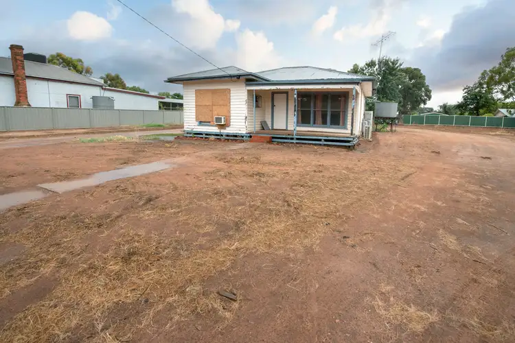 3-5 Station Street, Piangil VIC 3597