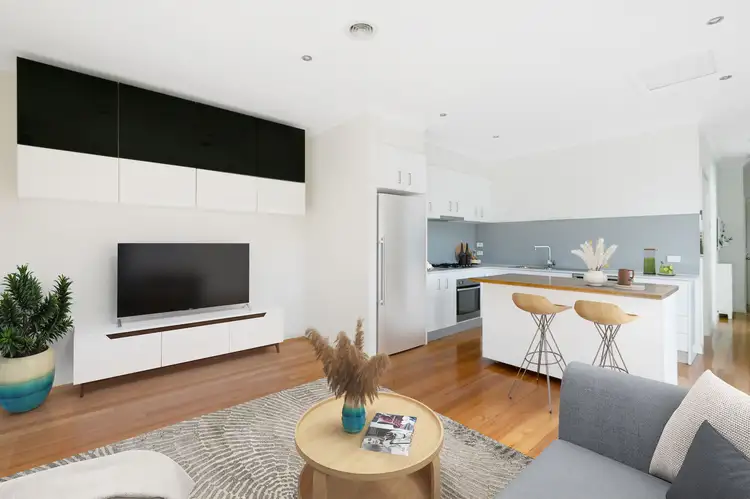 Main view of Homely unit listing, 4/76 Crookston Road, Reservoir VIC 3073