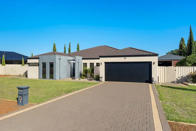 5 Eucalyptus Road, Woorree WA 6530