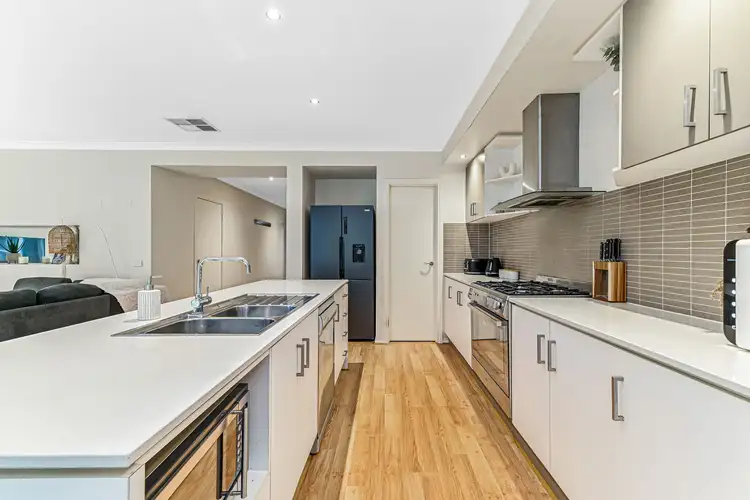 Sixth view of Homely house listing, 8 Grand Manor Drive, Berwick VIC 3806