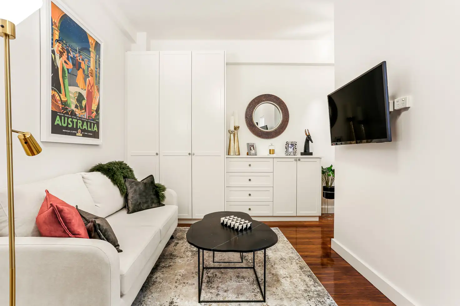 Main view of Homely studio listing, 1/117 Macleay Street, Potts Point NSW 2011