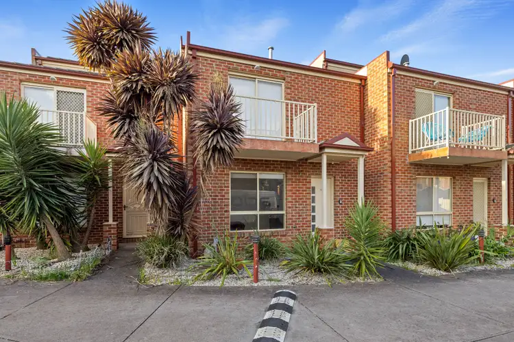 15/26 McKinley Drive, Roxburgh Park VIC 3064