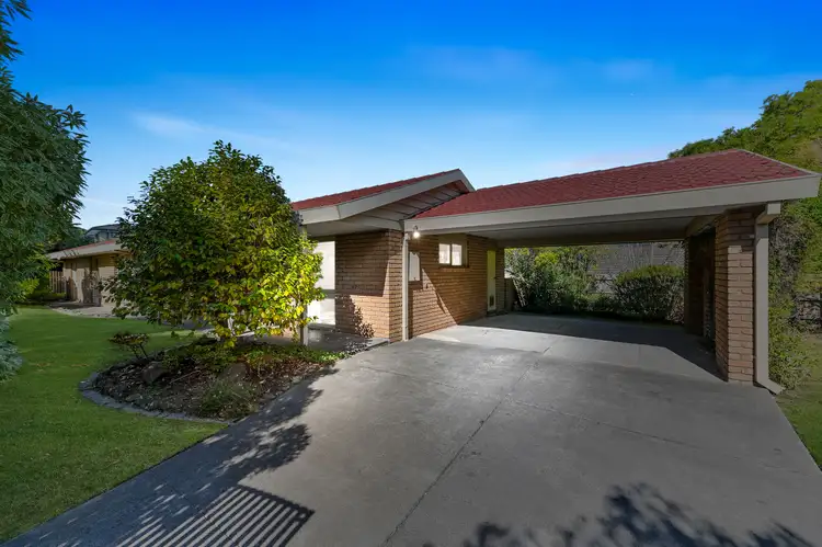 39 Sheringham Drive, Wheelers Hill VIC 3150