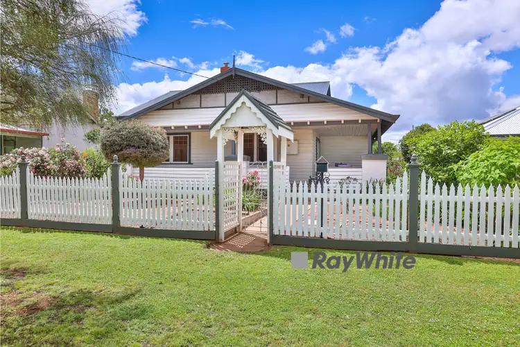 37 Heytesbury Avenue, Red Cliffs VIC 3496