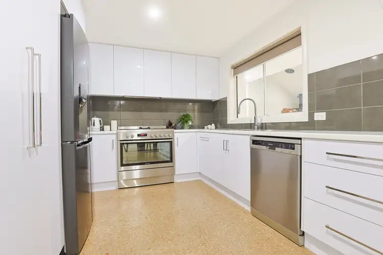 Fifth view of Homely house listing, 14 Helen Court, Mildura VIC 3500
