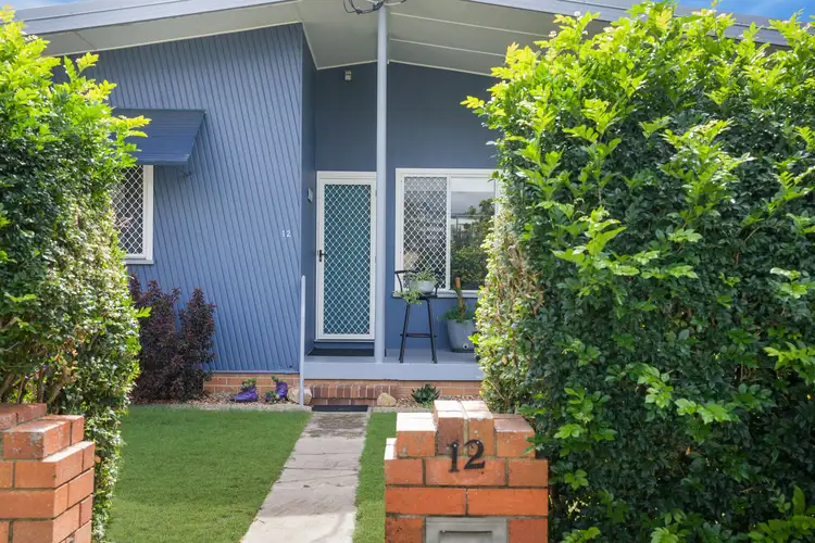 12 Murray Street, Clontarf QLD 4019