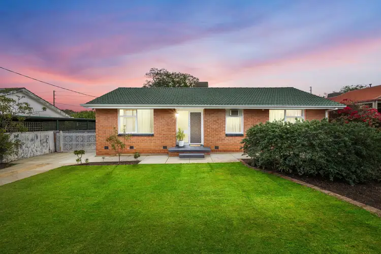 11 Adrian Street, Christie Downs SA 5164