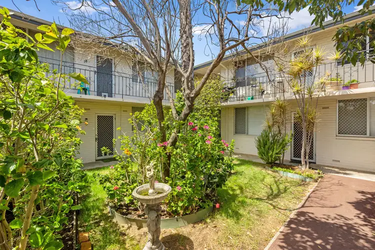 17/4 Murray Avenue, Mosman Park WA 6012