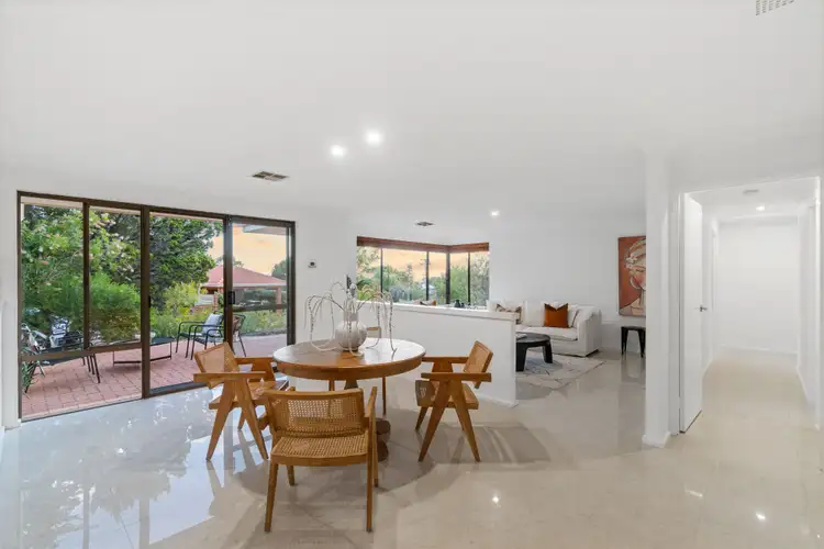 18 Jervis Way, Sorrento WA 6020