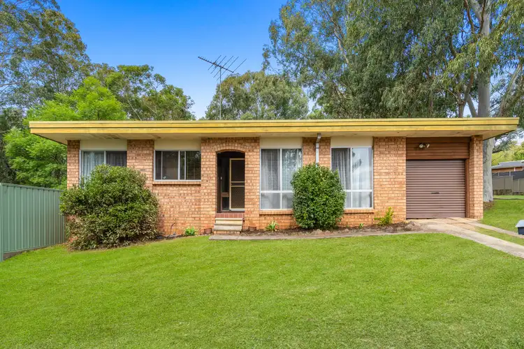 2 Greenoaks Avenue, Bradbury NSW 2560