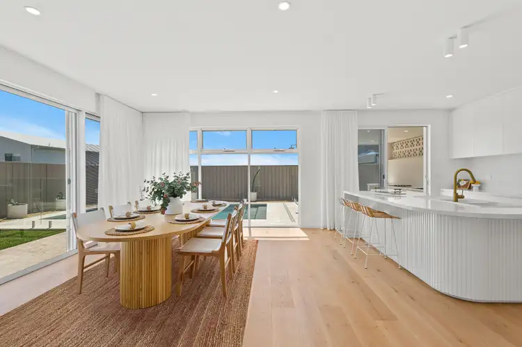 10 Seaside Avenue, Shell Cove NSW 2529