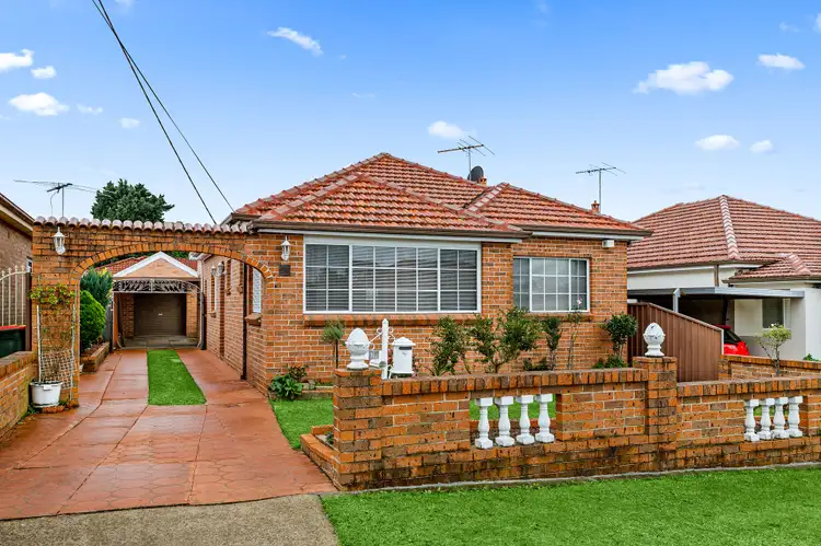 17 Mainerd Avenue, Bexley North NSW 2207