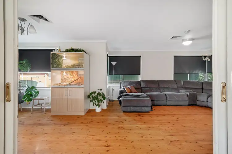 Fourth view of Homely house listing, 10 Ash Place, Bradbury NSW 2560