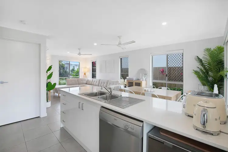 Second view of Homely townhouse listing, 15/40 Highgrove Street, Thornlands QLD 4164