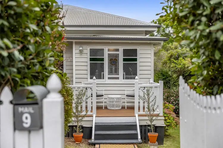 9 Christmas Street, North Toowoomba QLD 4350
