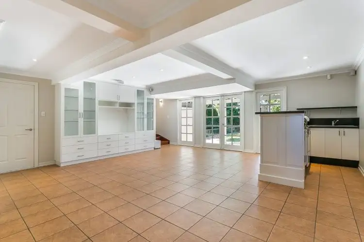 17 Ashbolt Street, Wooloowin QLD 4030
