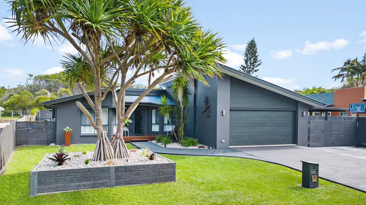 14 Kanooka Avenue, Coolum Beach QLD 4573