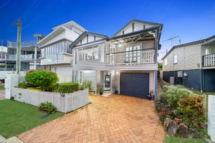113 Flinders Parade, Scarborough QLD 4020