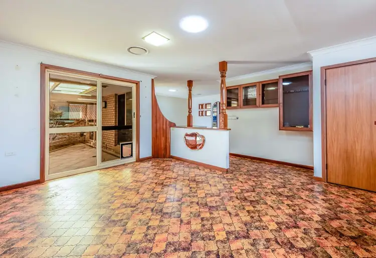 Second view of Homely house listing, 5 Moffatt Place, Tarcoola Beach WA 6530