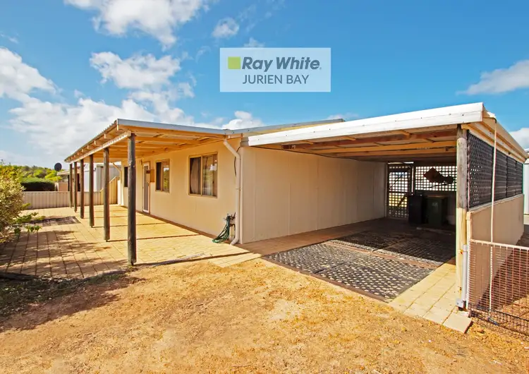 16 Hunter Crescent, Green Head WA 6514