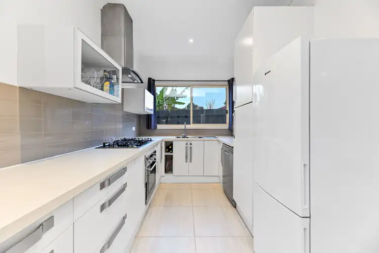 Fifth view of Homely unit listing, 2/265 Dandelion Drive, Rowville VIC 3178