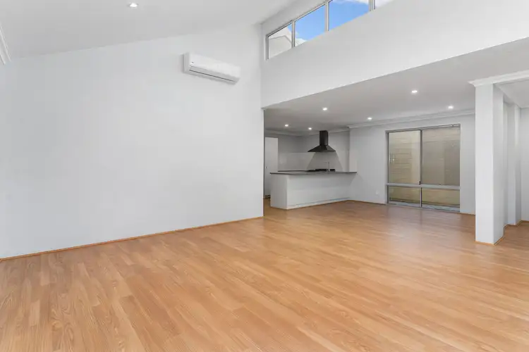 Sixth view of Homely house listing, 2 Soft Lane, Alkimos WA 6038