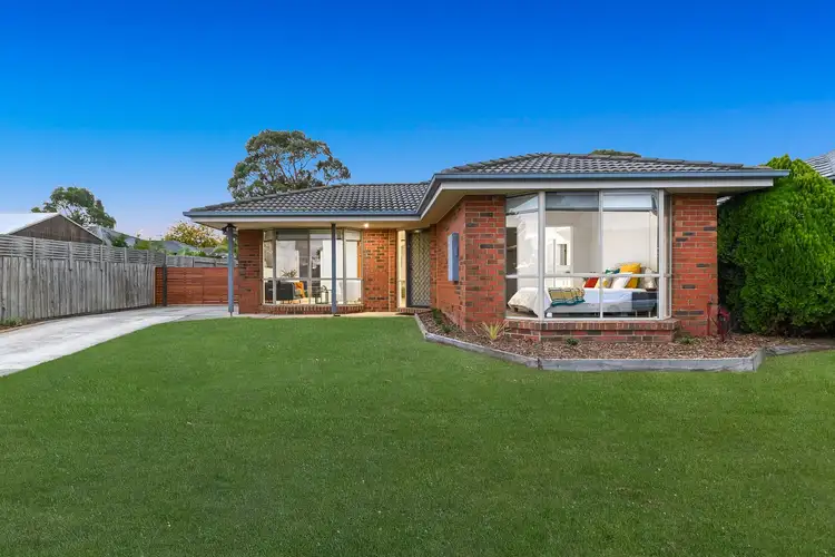 2 Michelle Drive, Berwick VIC 3806