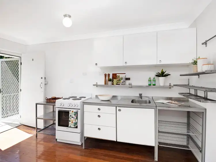 Fourth view of Homely apartment listing, 5/15 Park Road, Yeronga QLD 4104