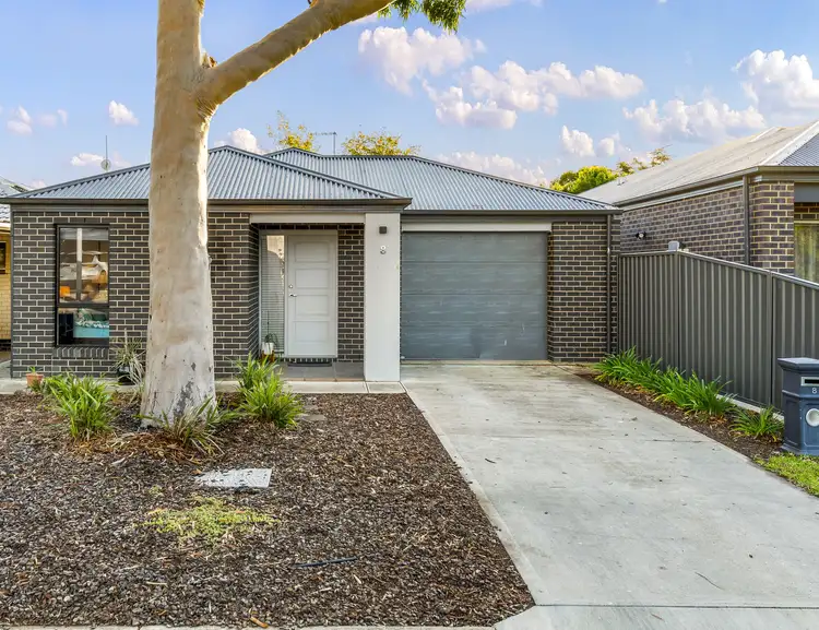 8 Chifley Avenue, Hope Valley SA 5090
