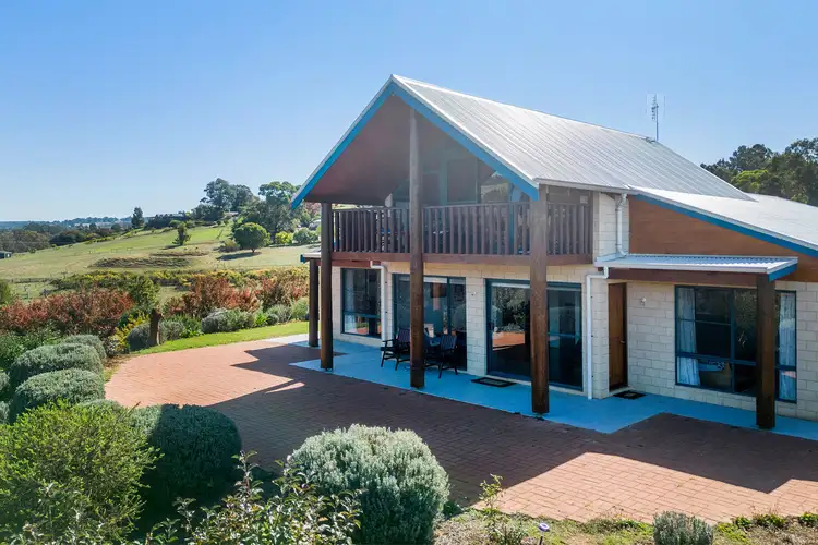 5 Mottram Street