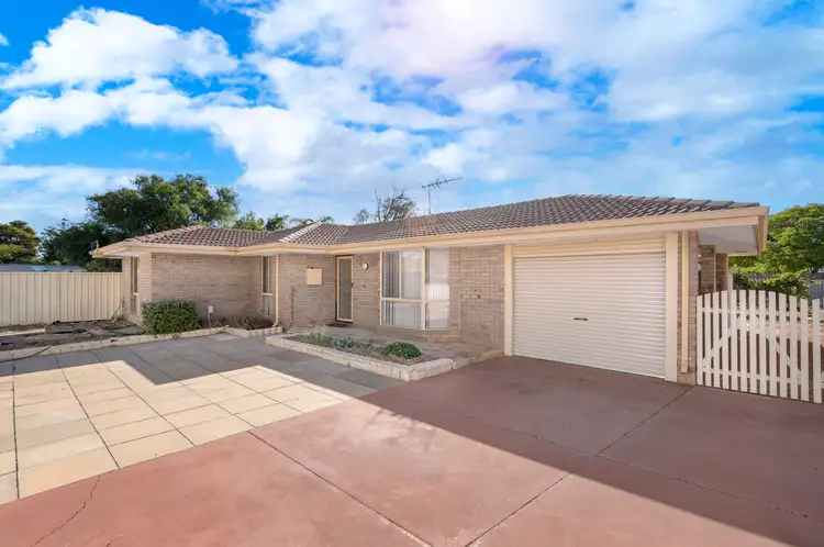 Second view of Homely house listing, 11 Astron Place, Waggrakine WA 6530