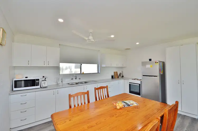 8/116 Nanda Drive, Kalbarri WA 6536