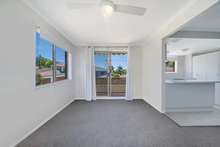 Fifth view of Homely unit listing, 3/21 Prince Edward Parade, Redcliffe QLD 4020